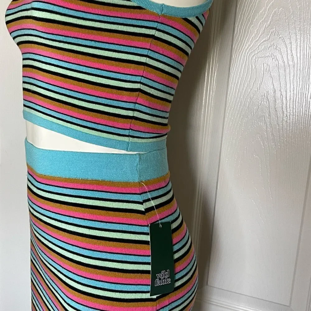 Wild fable skirt and top set top size small skirt size med